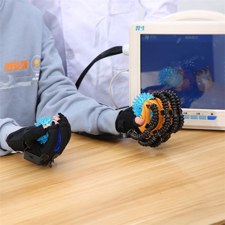 Exoskeleton Peranti Tangan Lembut Untuk Lumpuh